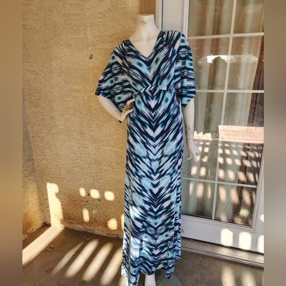 TOMMY BAHAMA‎ DRESS - Picture 3 of 12